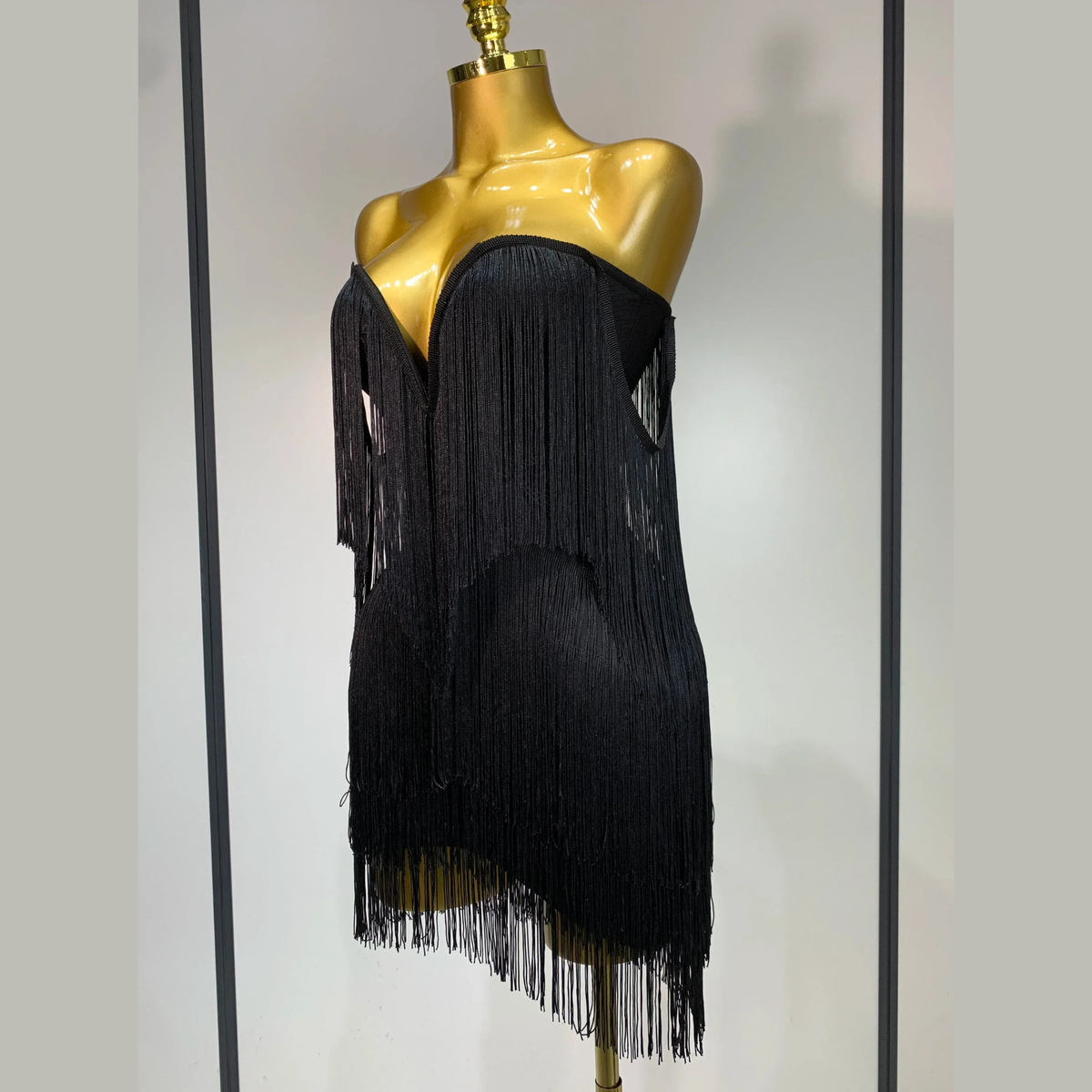 Xavielle – Fringe Strapless Bandage Dress