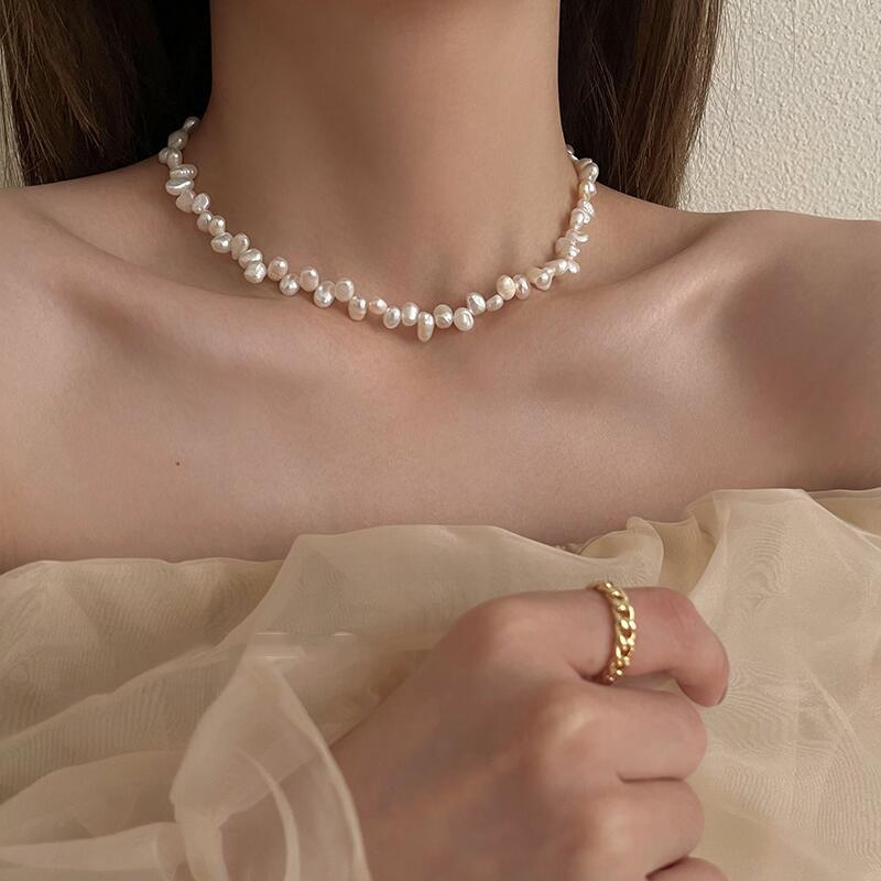 Niche Faux Mini Pearl Sprocket Necklace