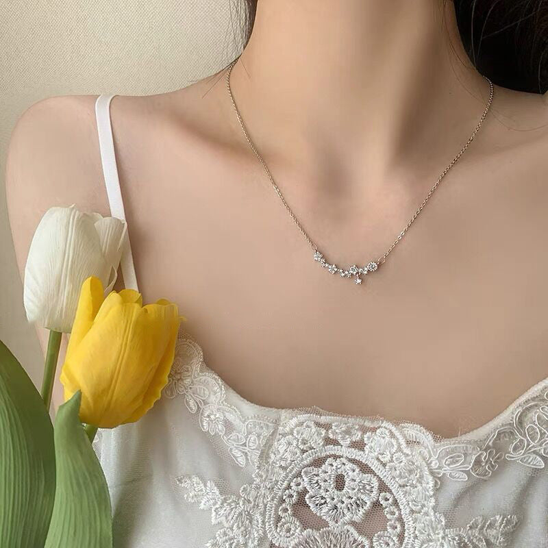 Delicate Zirconia Star Rhinstone Necklace