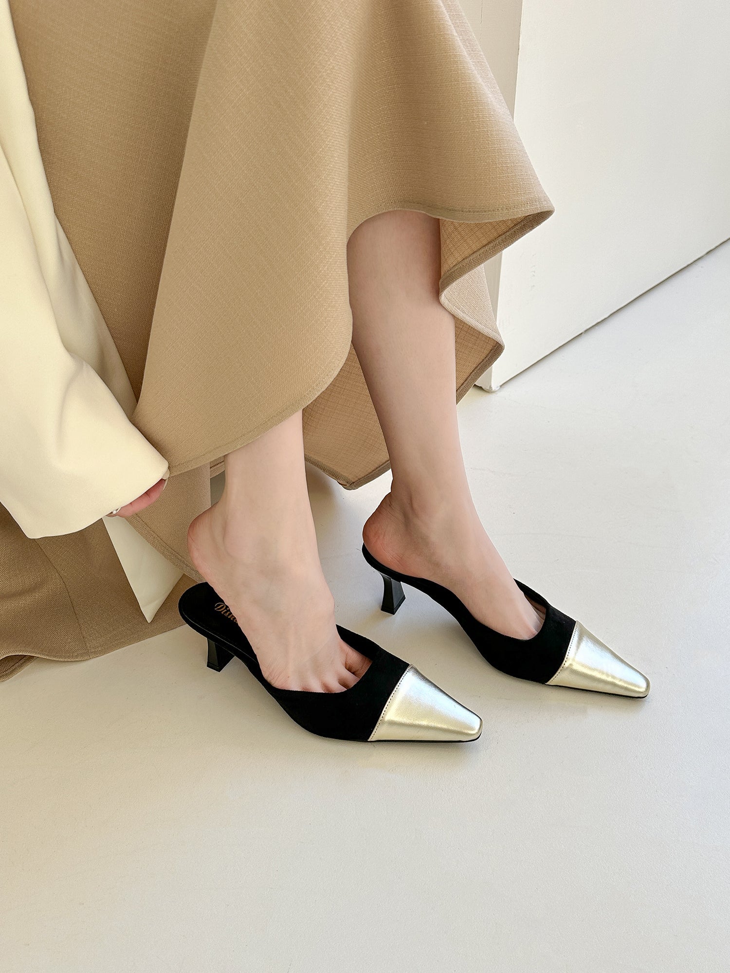 Pointed-toe Fine High-heeled Slipped Shoes