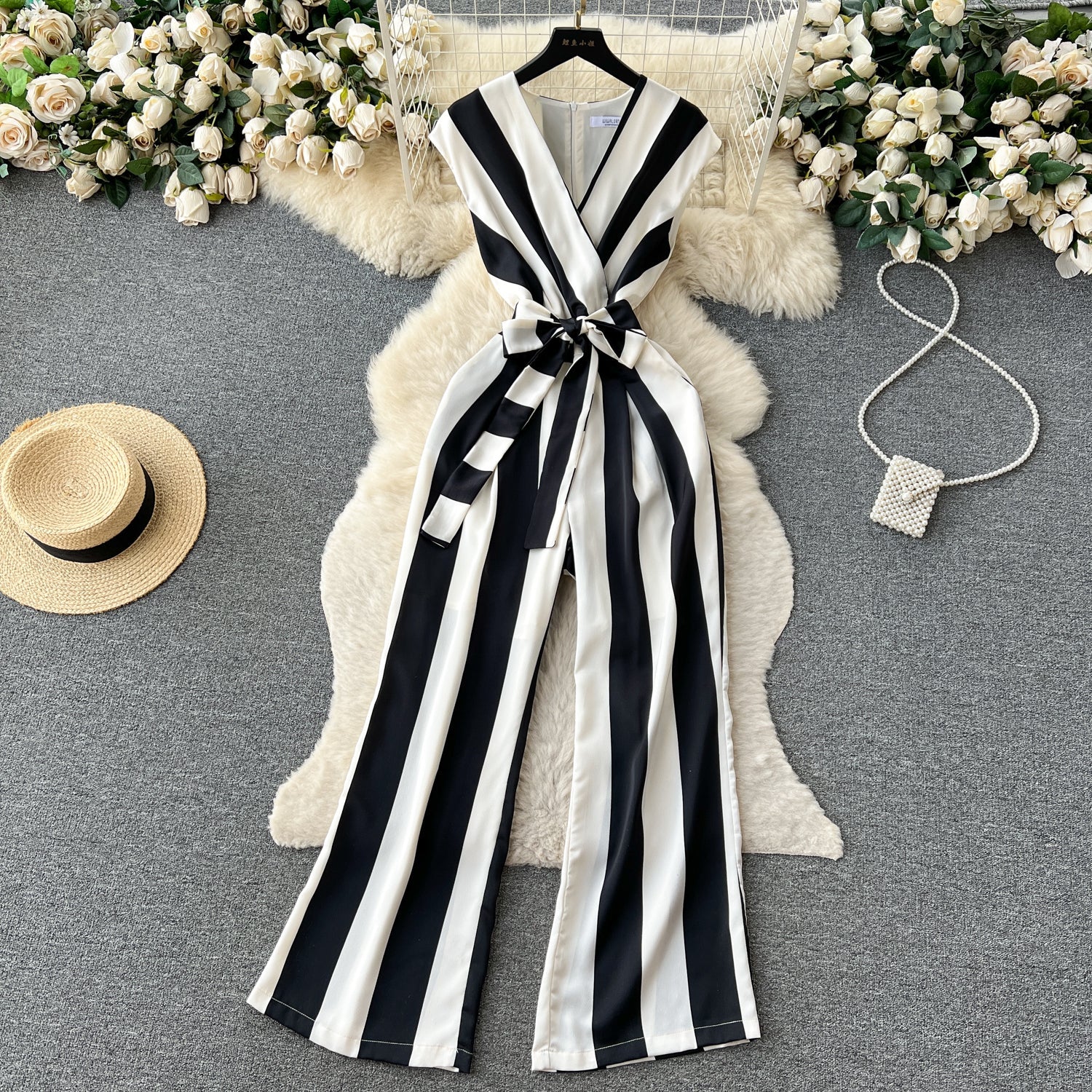 Vintage V-neck Sleeveless Striped Jumpsuit