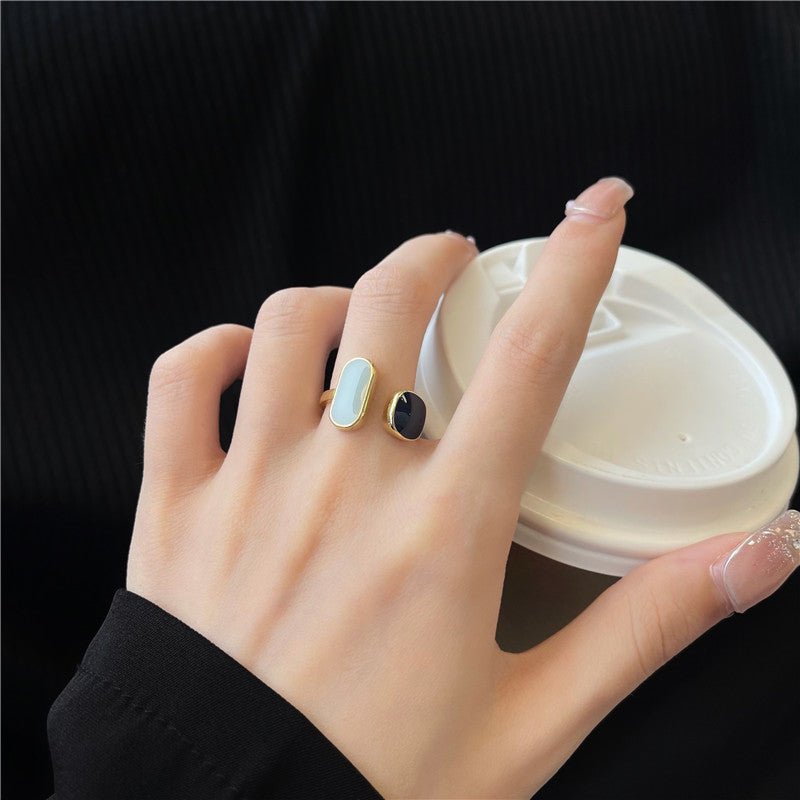 Elegant Blue Drip Oil Ring