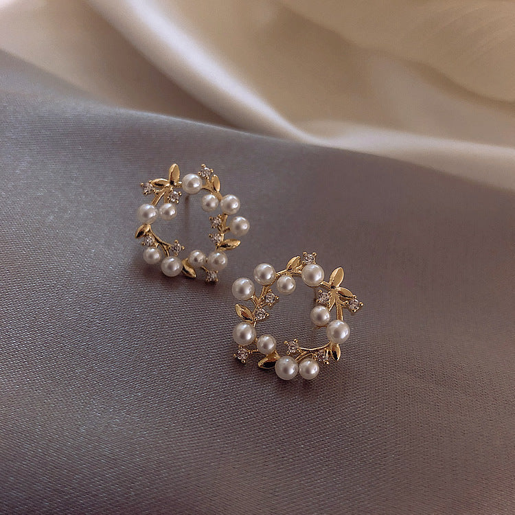 Openwork Floral Pearl Earrings