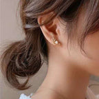 Pearl Branch Ear Stud