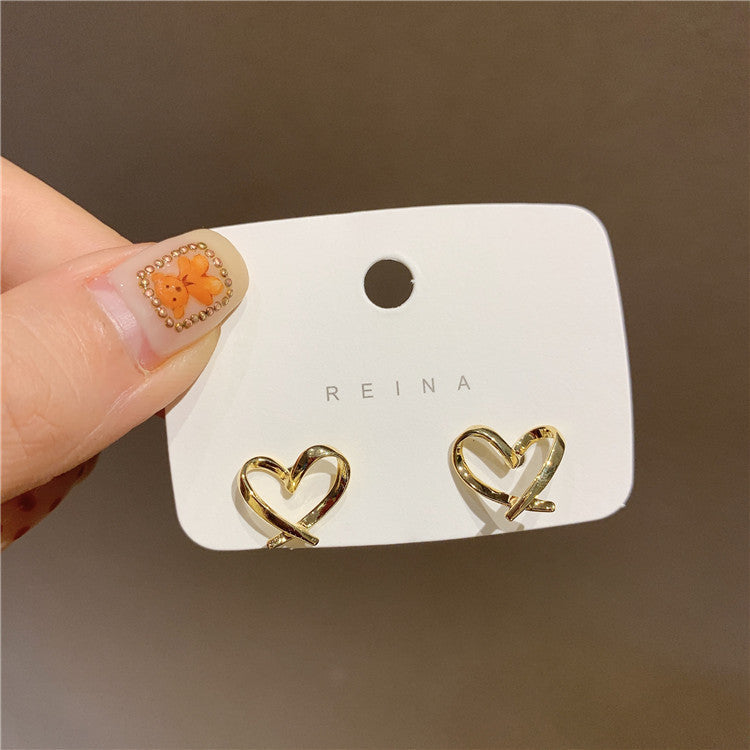 Simple Heart-shaped Ear Stud