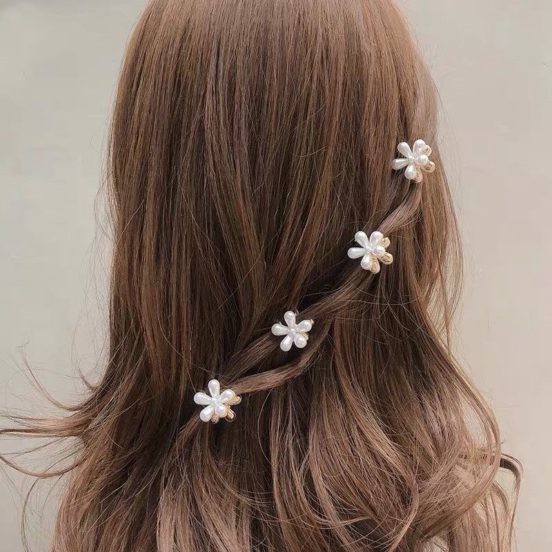 Pearl Flower Grab Hair Clip