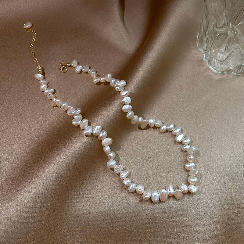 Niche Faux Mini Pearl Sprocket Necklace