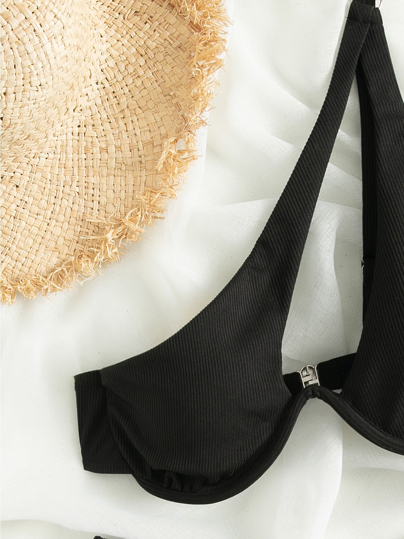 One-shoulder Split Bikini