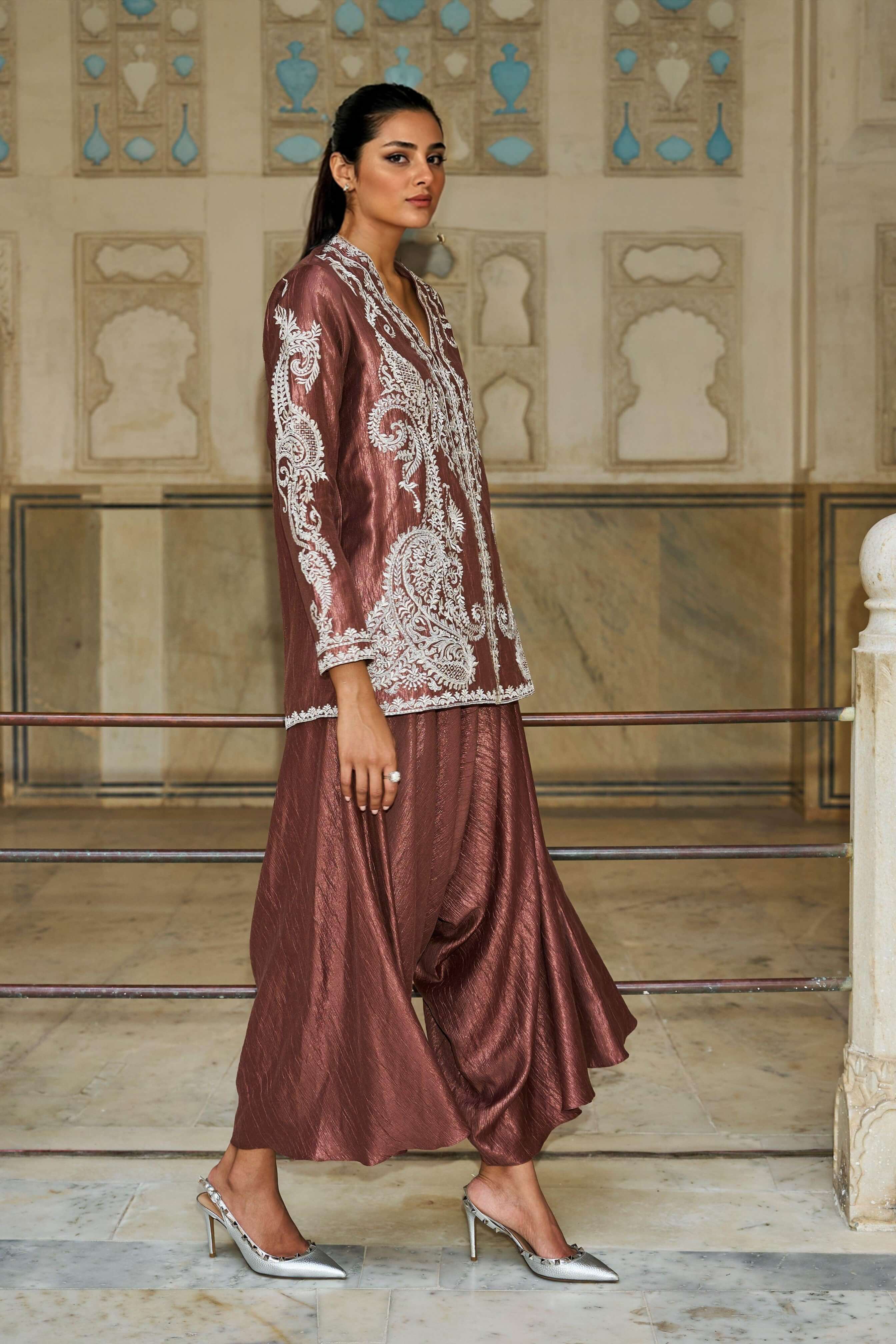 Unique Paisley Pattern V-Neck Loose Top