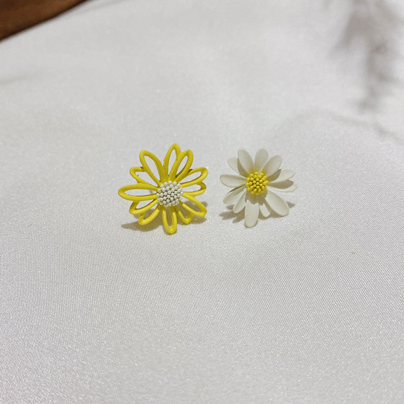 Daisy Flower Earrings