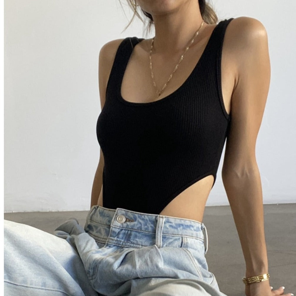 Vintage U-neck Hollowed Jumpsuit