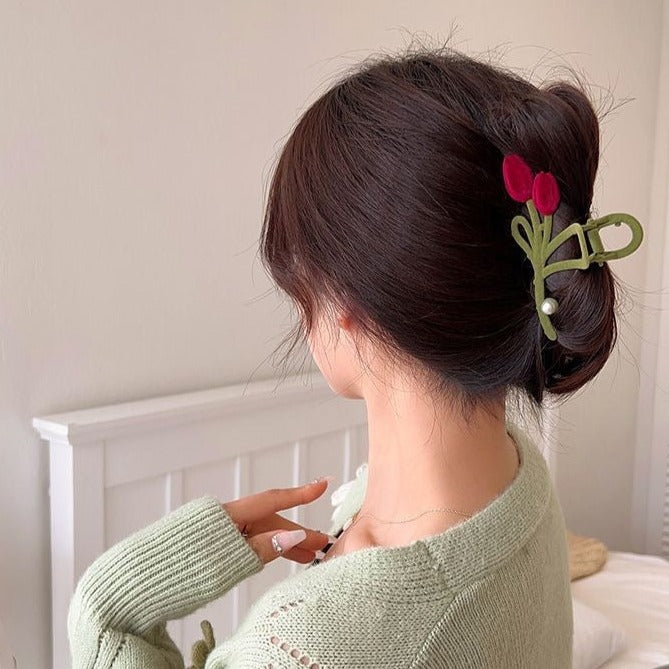Niche Simulated Tulip Hair Clip
