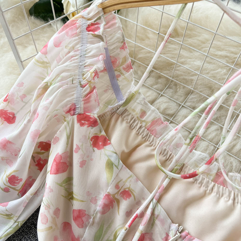 Dress With Bubble Sleeves And Square Collar
