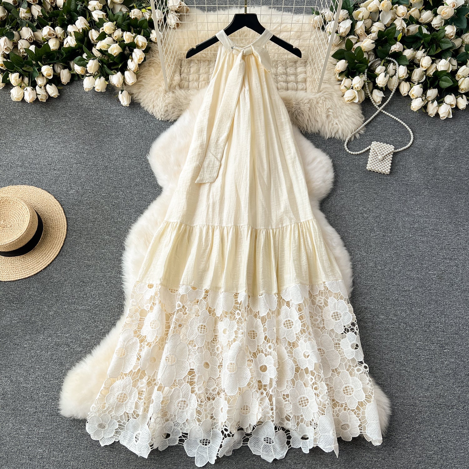 Niche Embroidered Lace-up Halter Dress