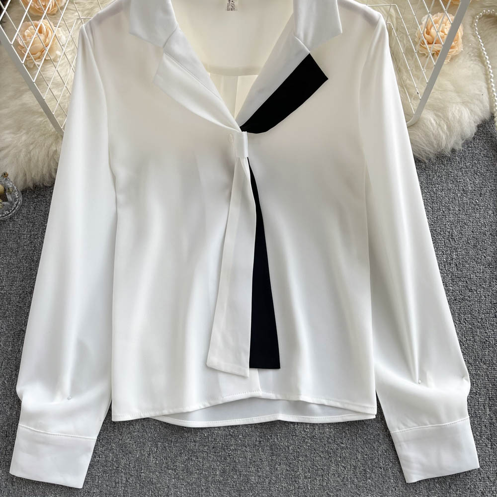 Loose Fit Black Trim White Shirt