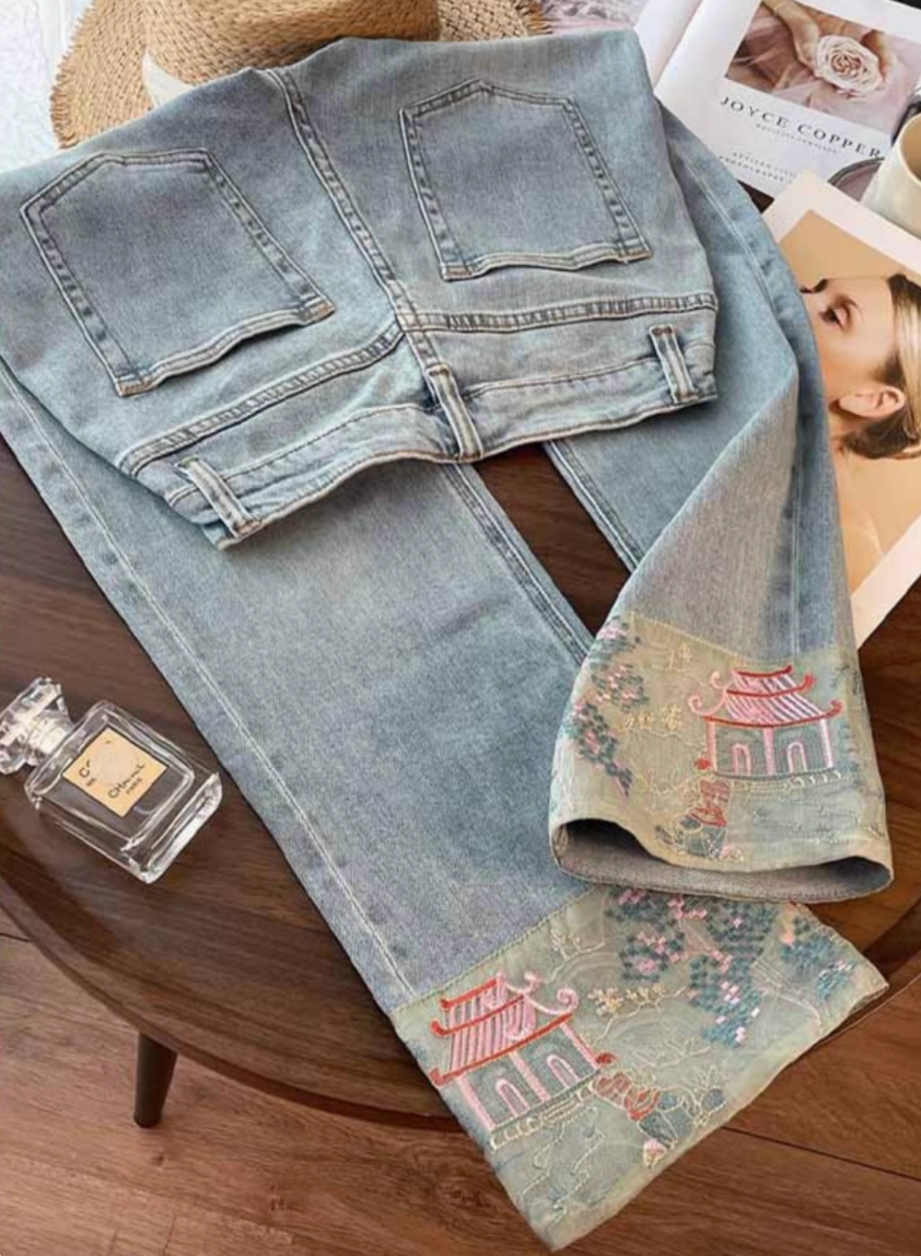 Chinese Style Loose Embroidered Jeans