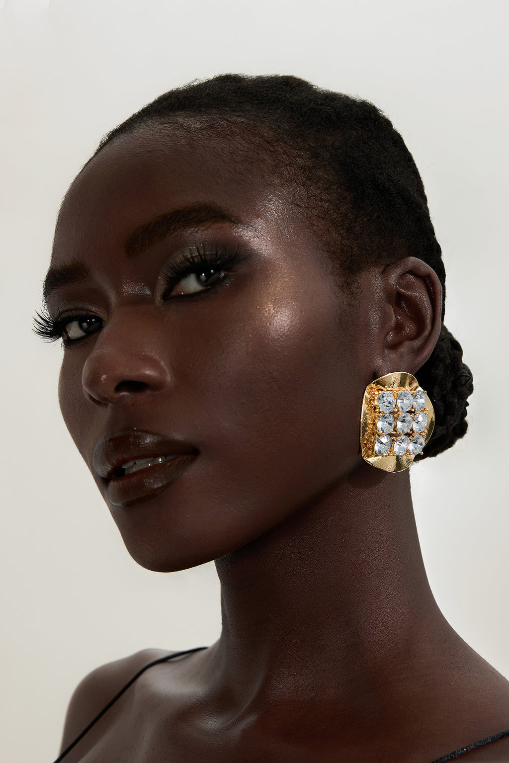 Round Faux Diamond Metal Earrings