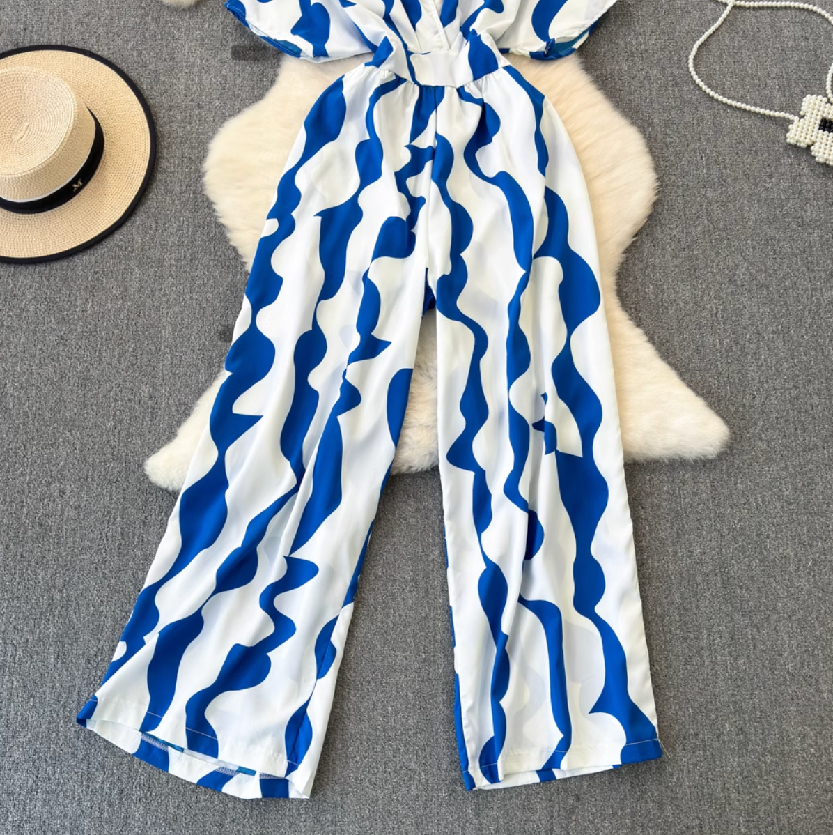 V-neck Color Blocking Slim-fit Jumpsuits