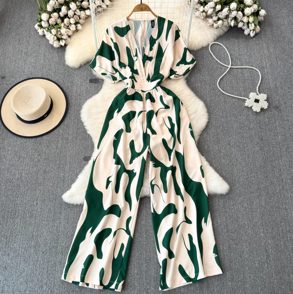 V-neck Color Blocking Slim-fit Jumpsuits