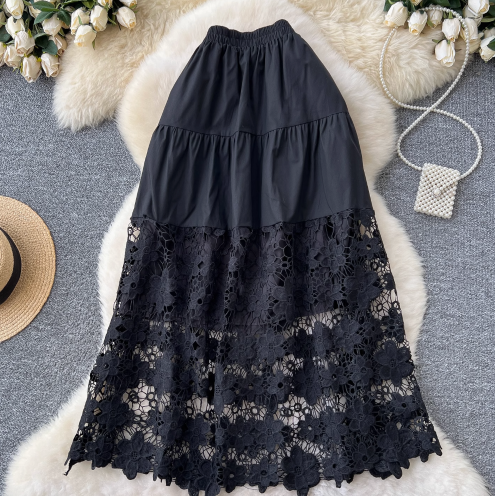 Sweetie Hollowed Lace Patchwork Skirt