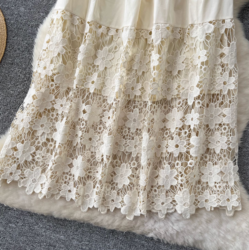 Sweetie Hollowed Lace Patchwork Skirt