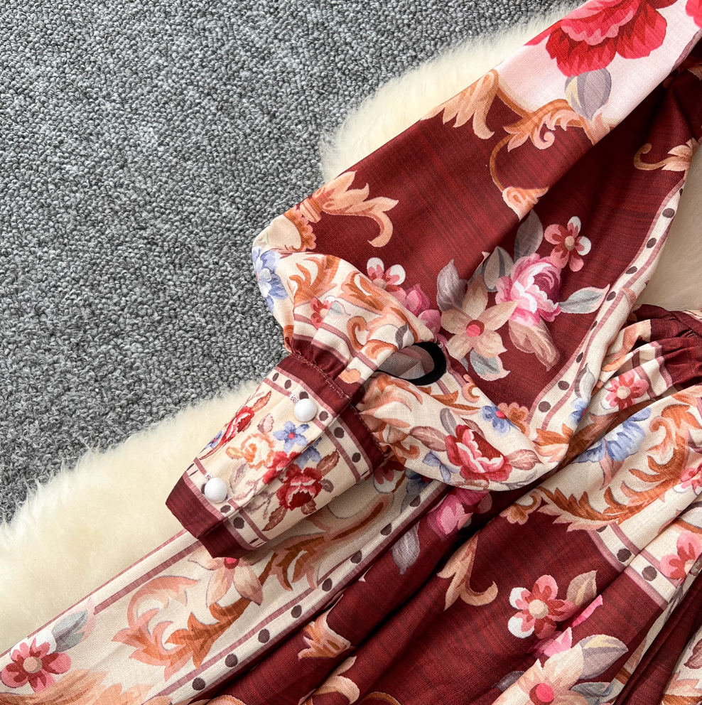 Vintage V-neck Courtly Floral Dress