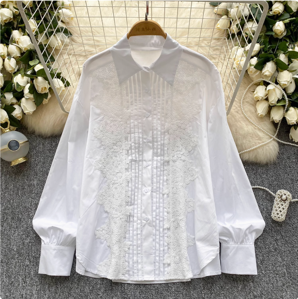 Sweetie Lace Trim Loose Shirt