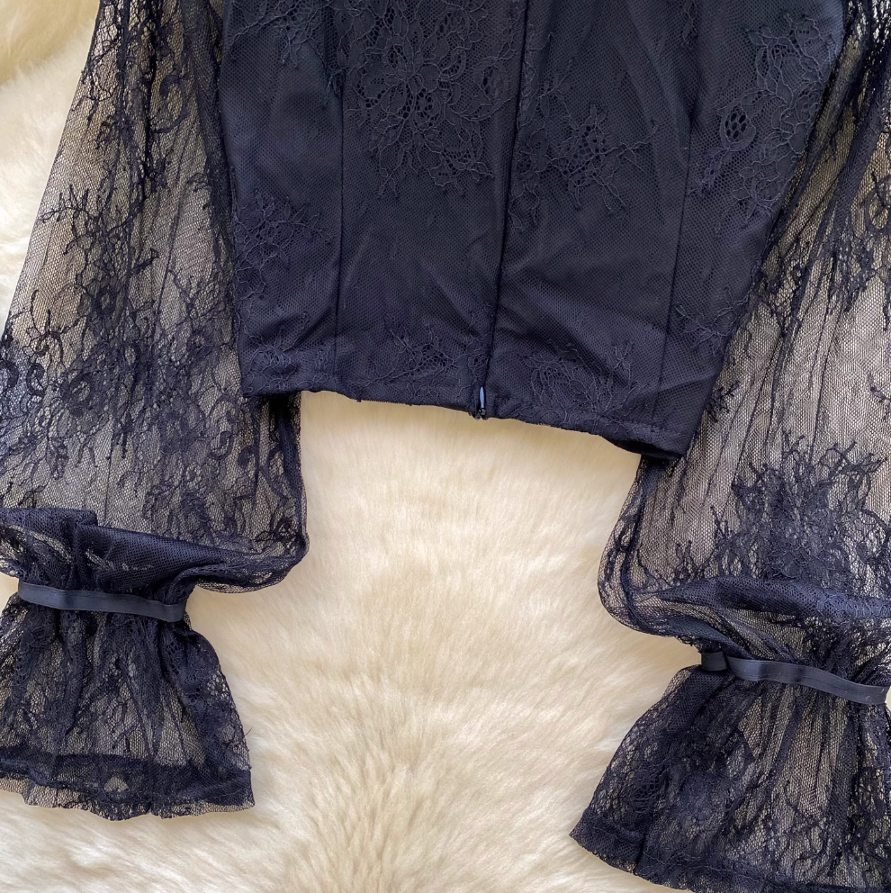 Sweetie Embroidery Patchwork Bottoming Shirt