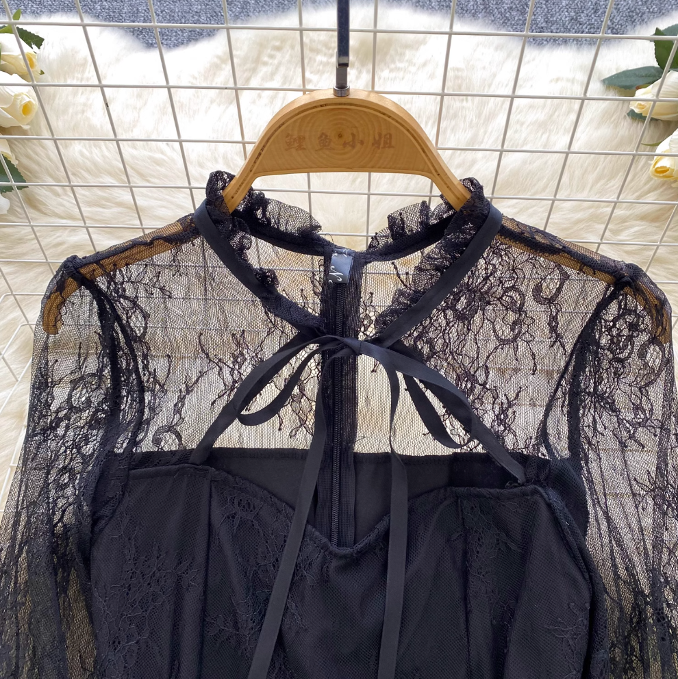Sweetie Embroidery Patchwork Bottoming Shirt