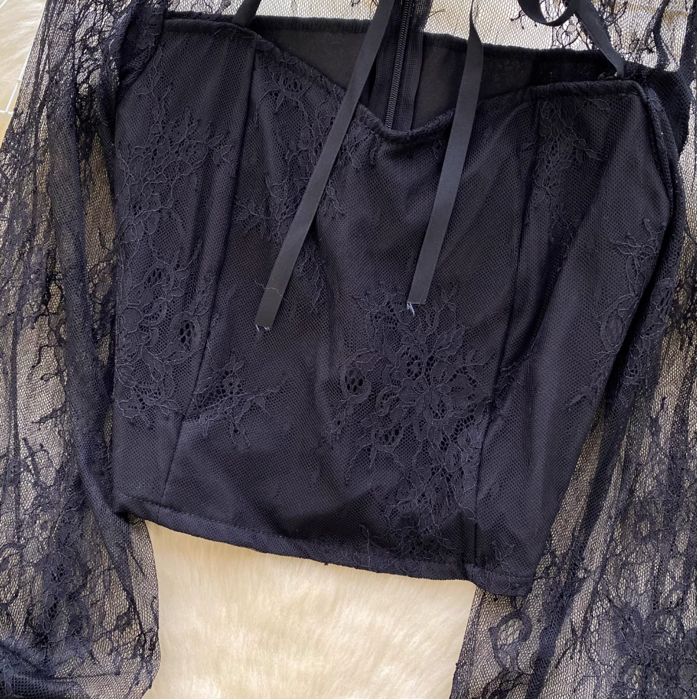 Sweetie Embroidery Patchwork Bottoming Shirt