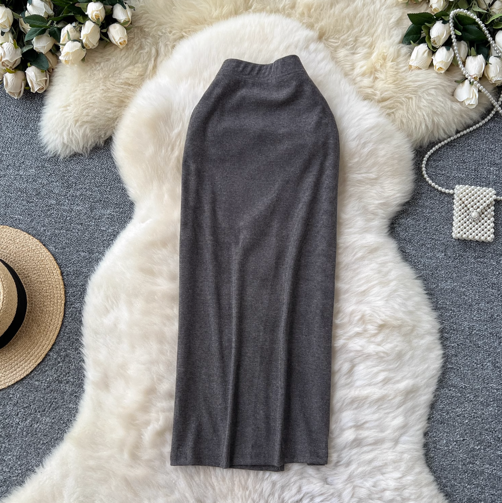 Slim-fit Solid Color Split Skirt