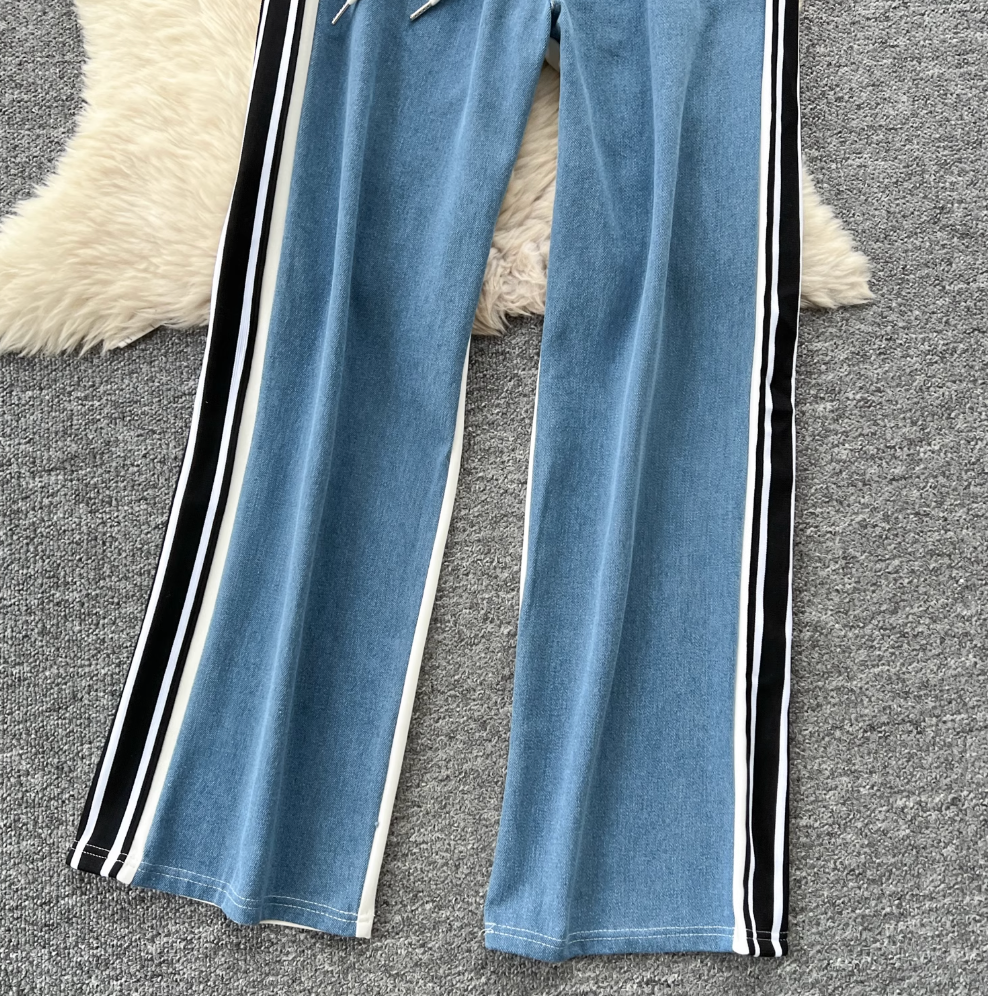 Color-blocking Sweatshirt & Denim Trousers 2Pcs