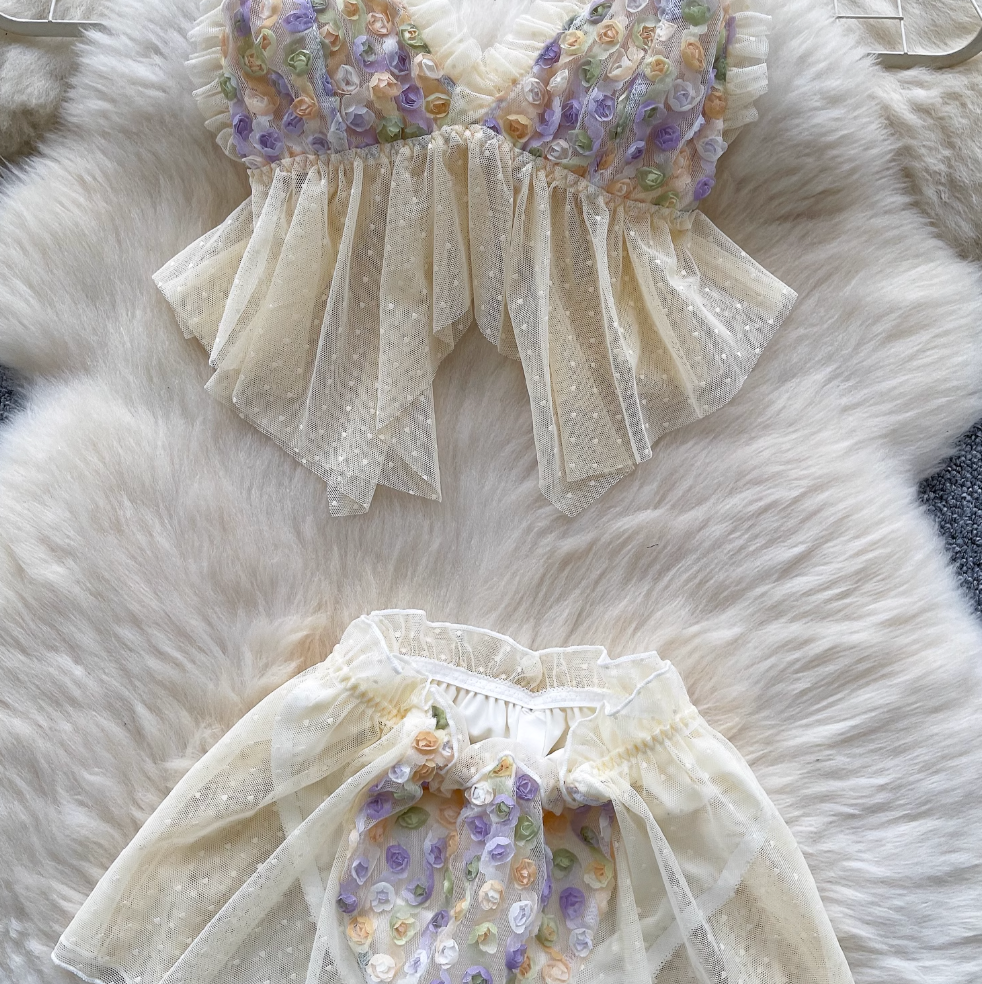 3D Floral Camisole & Mesh Shorts 2Pcs