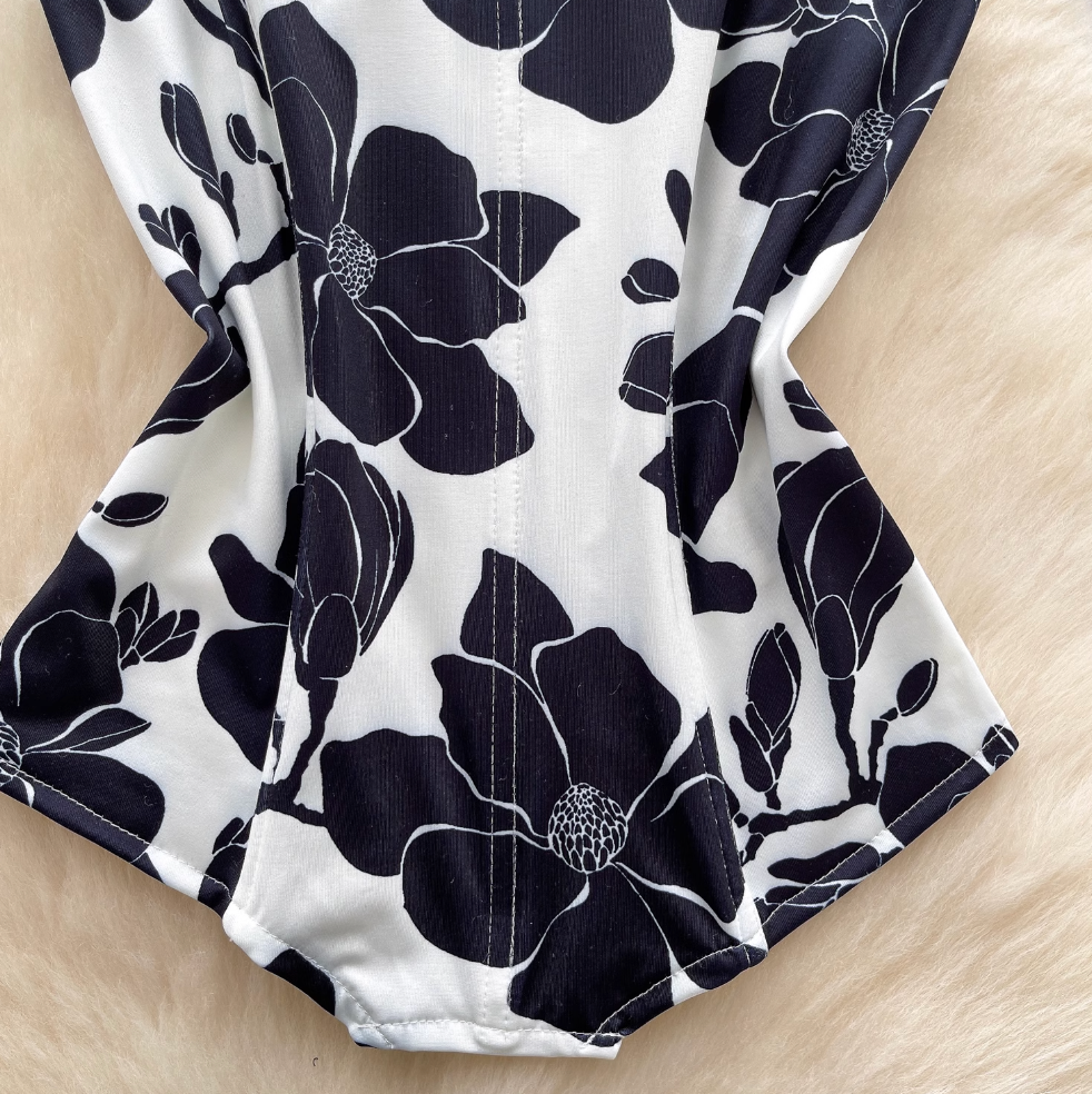 Off-shoulder Floral Printed Fishbone Top