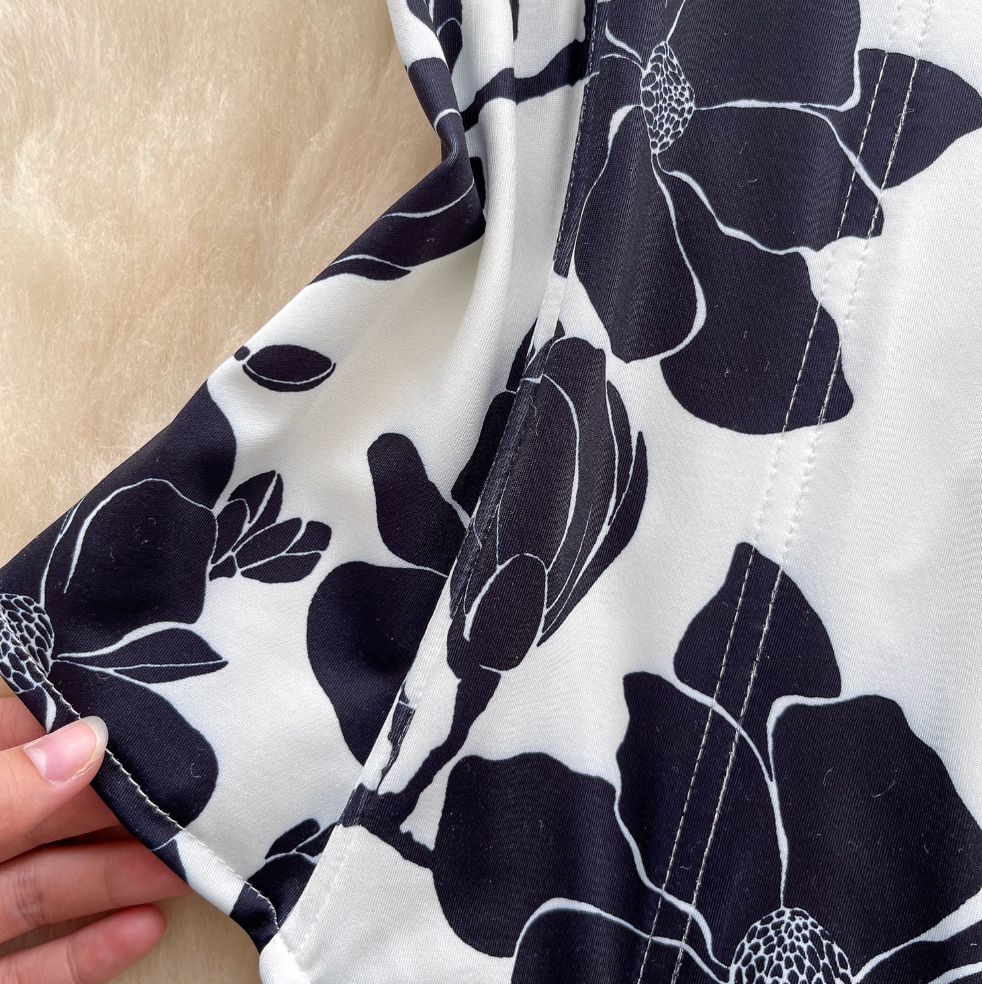 Off-shoulder Floral Printed Fishbone Top