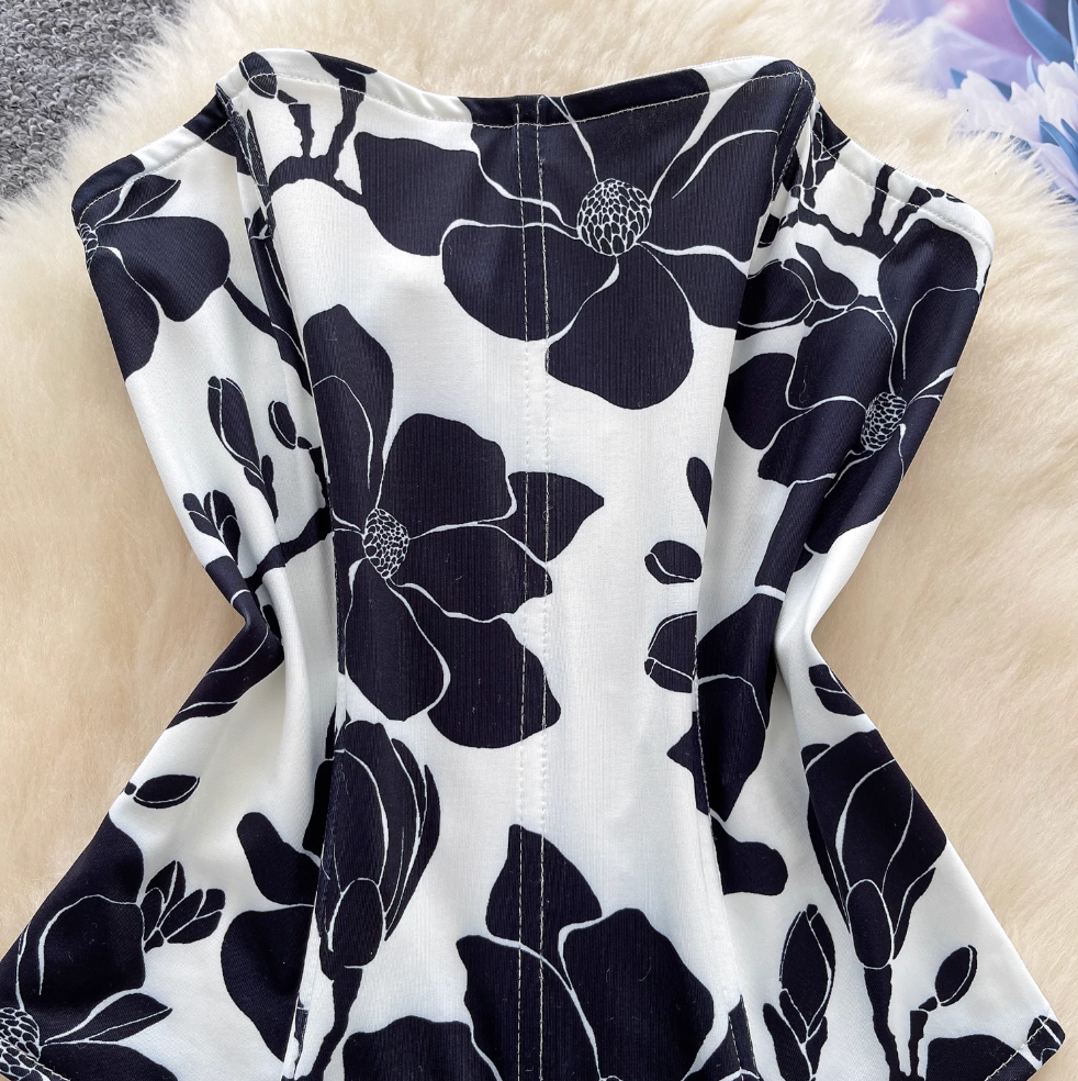 Off-shoulder Floral Printed Fishbone Top