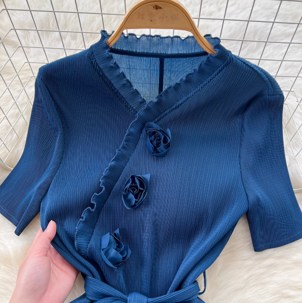 V-neck Ruffled Lace-up Dress