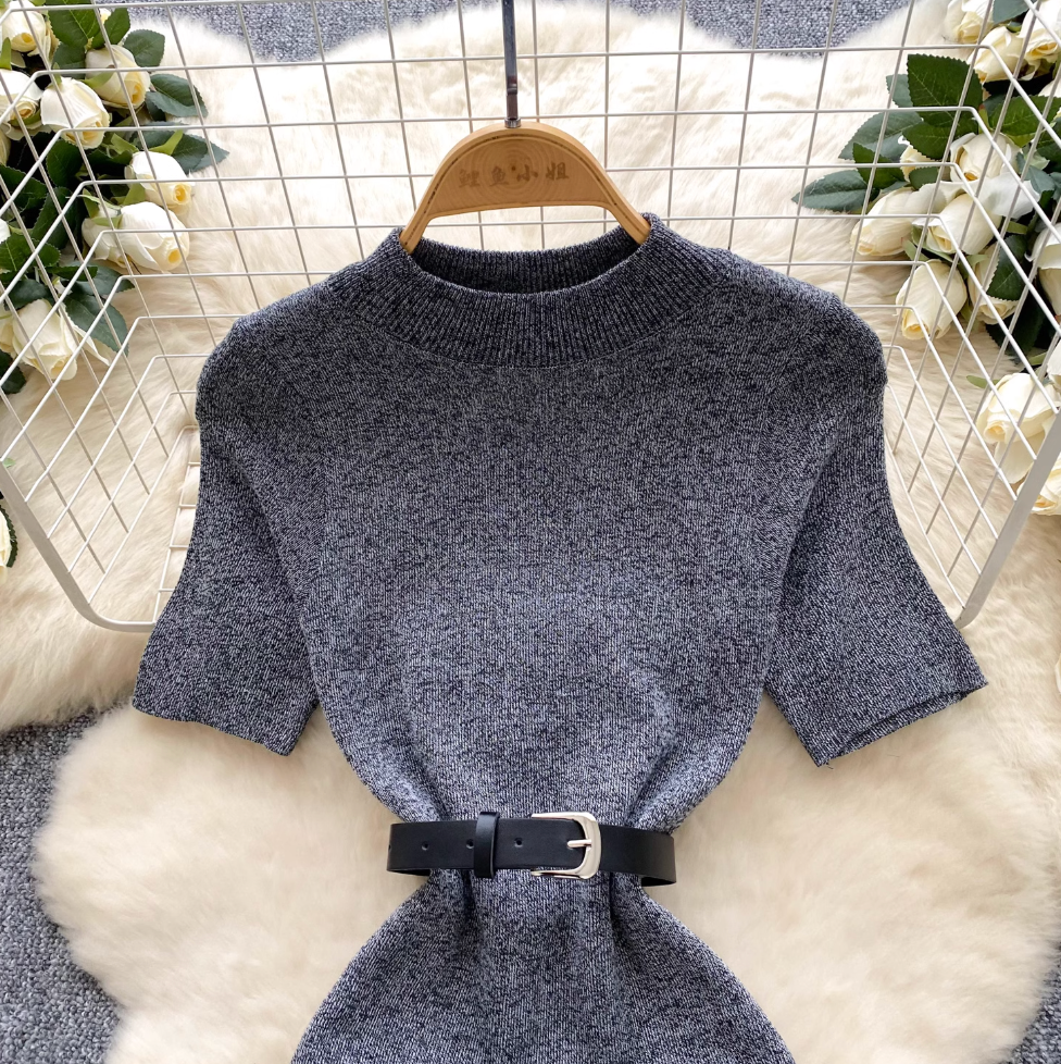 Elegant Gray Knitwear Dress with Belt