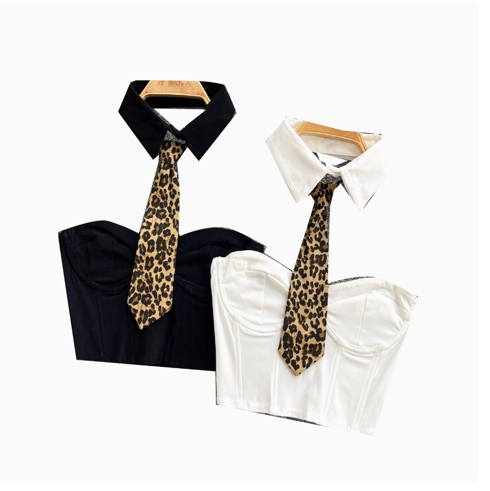 Niche Camisole with Leopard Printed Choker