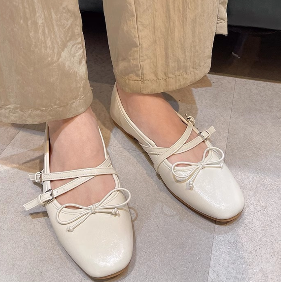 Buckled Bow Shallow Ballet Flats