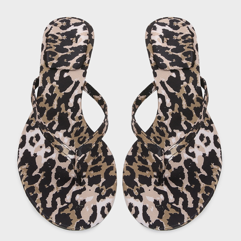 Clip Toe Mid Heel Flip Flops
