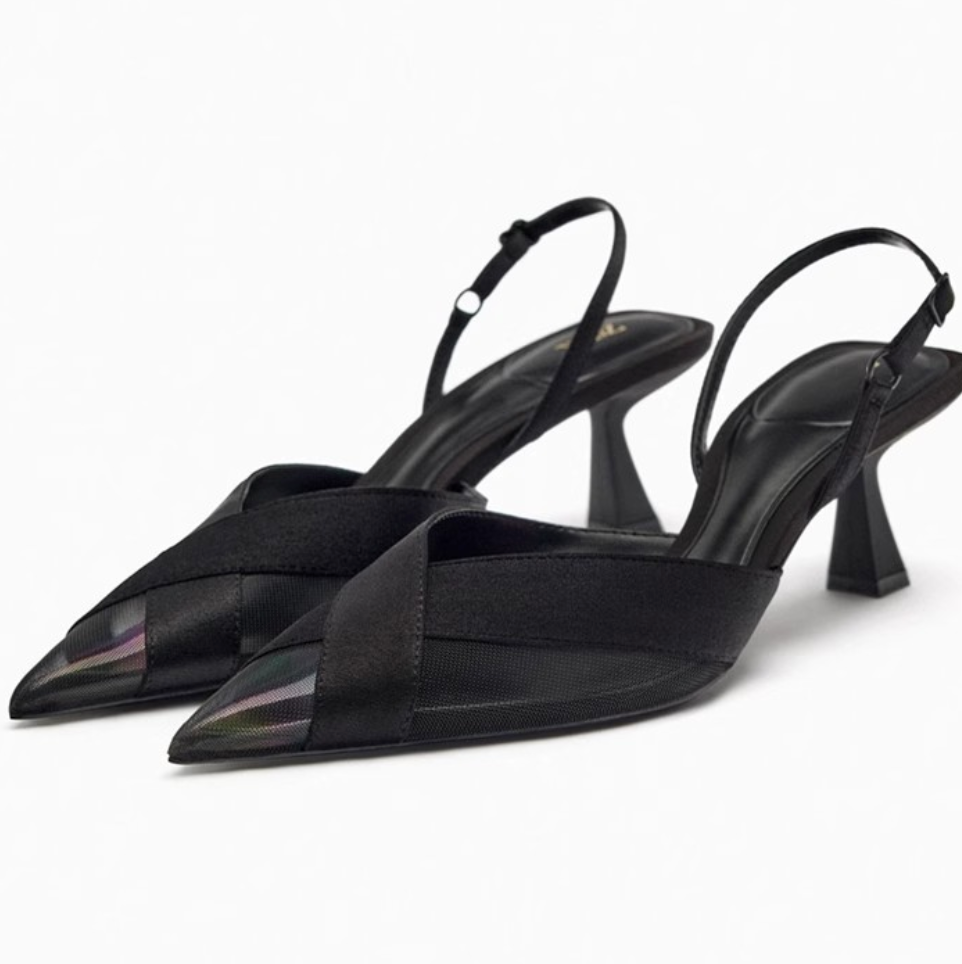 Pointed-toe Strap Buckled Mesh Sandals