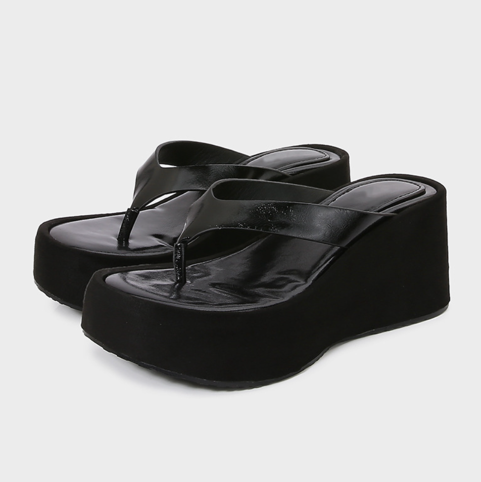 Clip Toe Spaghetti Strap Height-Enhancing Flippers