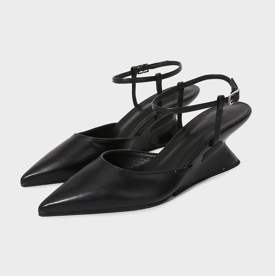 Niche Design Pointed Toe Wedges