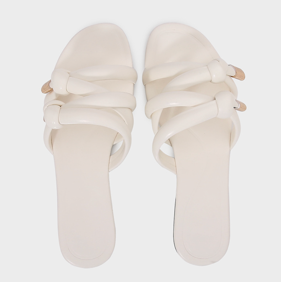 Quilted Pull Strap Gold Beach Slippers
