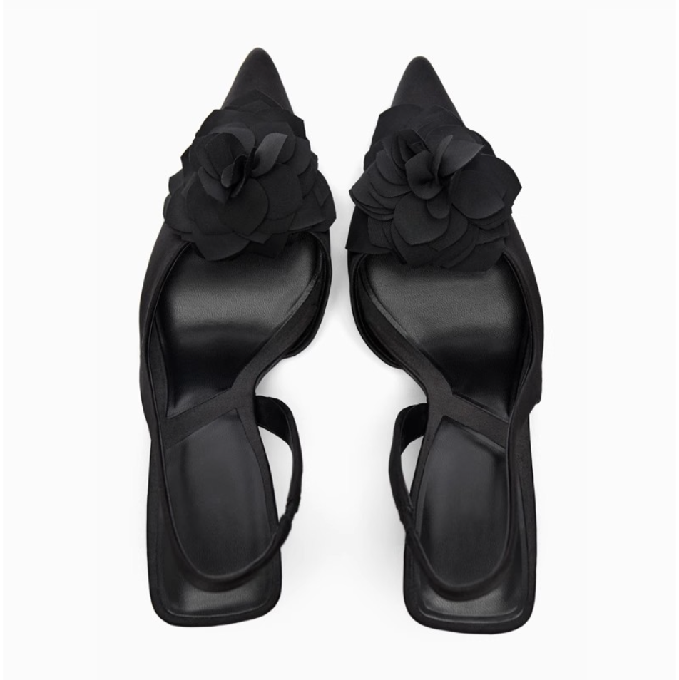 Transparent Flower Embellished Plastic Pointed-Toe Sandals