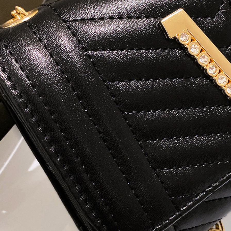Rhinestone Studded Fringed Chain Bag