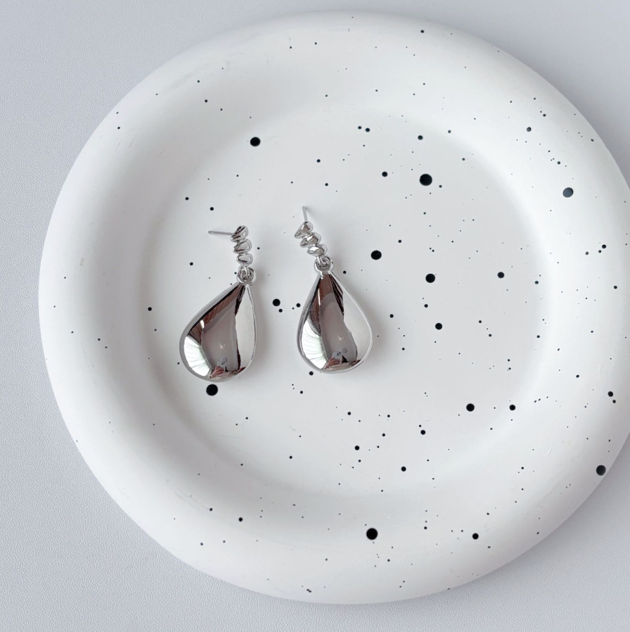Silver Glossy Teardrop Stud Earrings