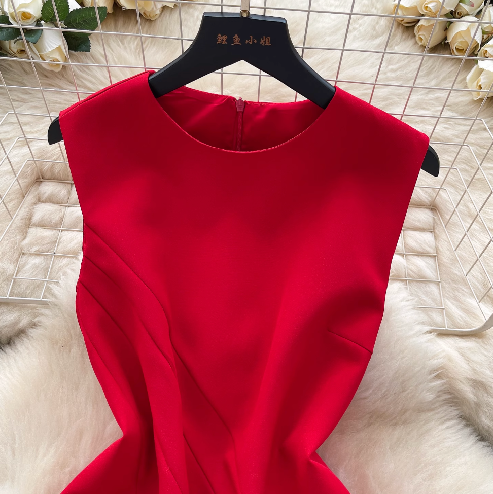 Asymmetric Round Collar Sleeveless Top