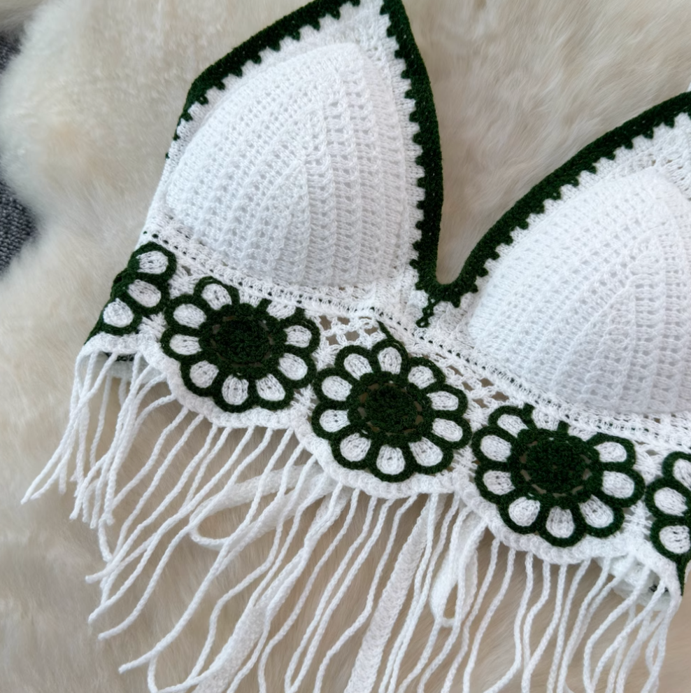 V-neck Fringed Bikini & Shorts 2Pcs